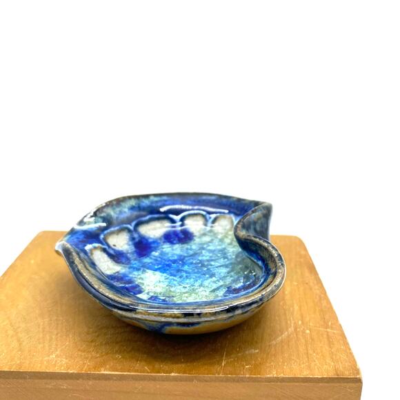 VTG Cobalt Blue Heart Shaped Ceramic Dish Crystalline Glaze Center USA - Picture 3 of 7